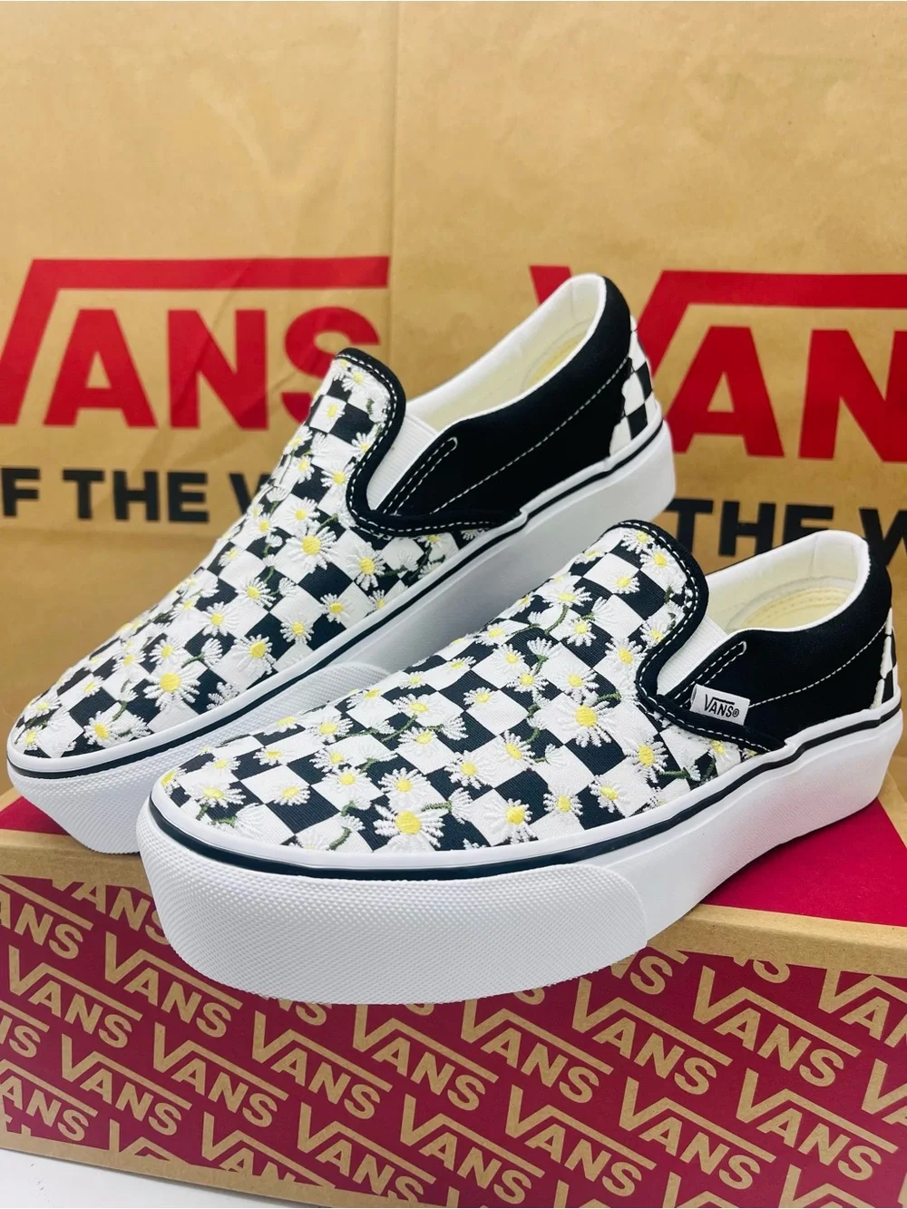 Vans Classic Slip-On Platform FLORAL CHECKERBOARD BLACK/WHT VN000EA9BA2 Sneakers